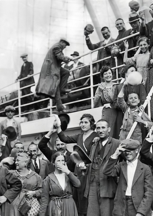 Aquel Viaje - imagen histórica de arribo